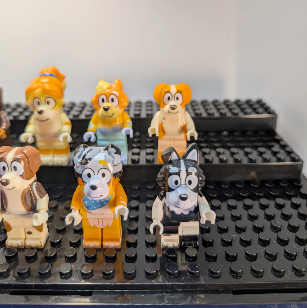 8 Minifigures- Bluey Character Set Building Block Toy Lego Compatible - Picture 2 of 9